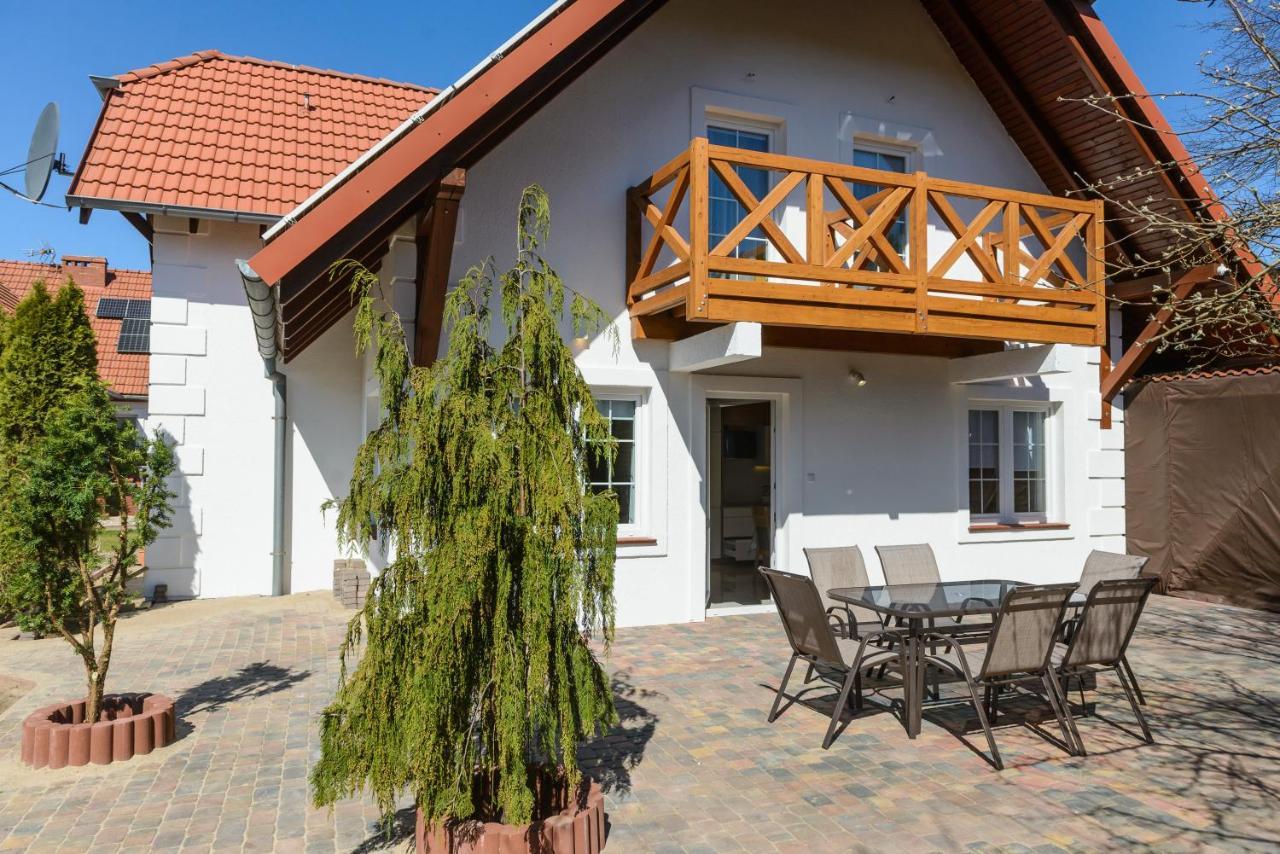 Pensjonat Srebrny Klon Bytów Exteriör bild