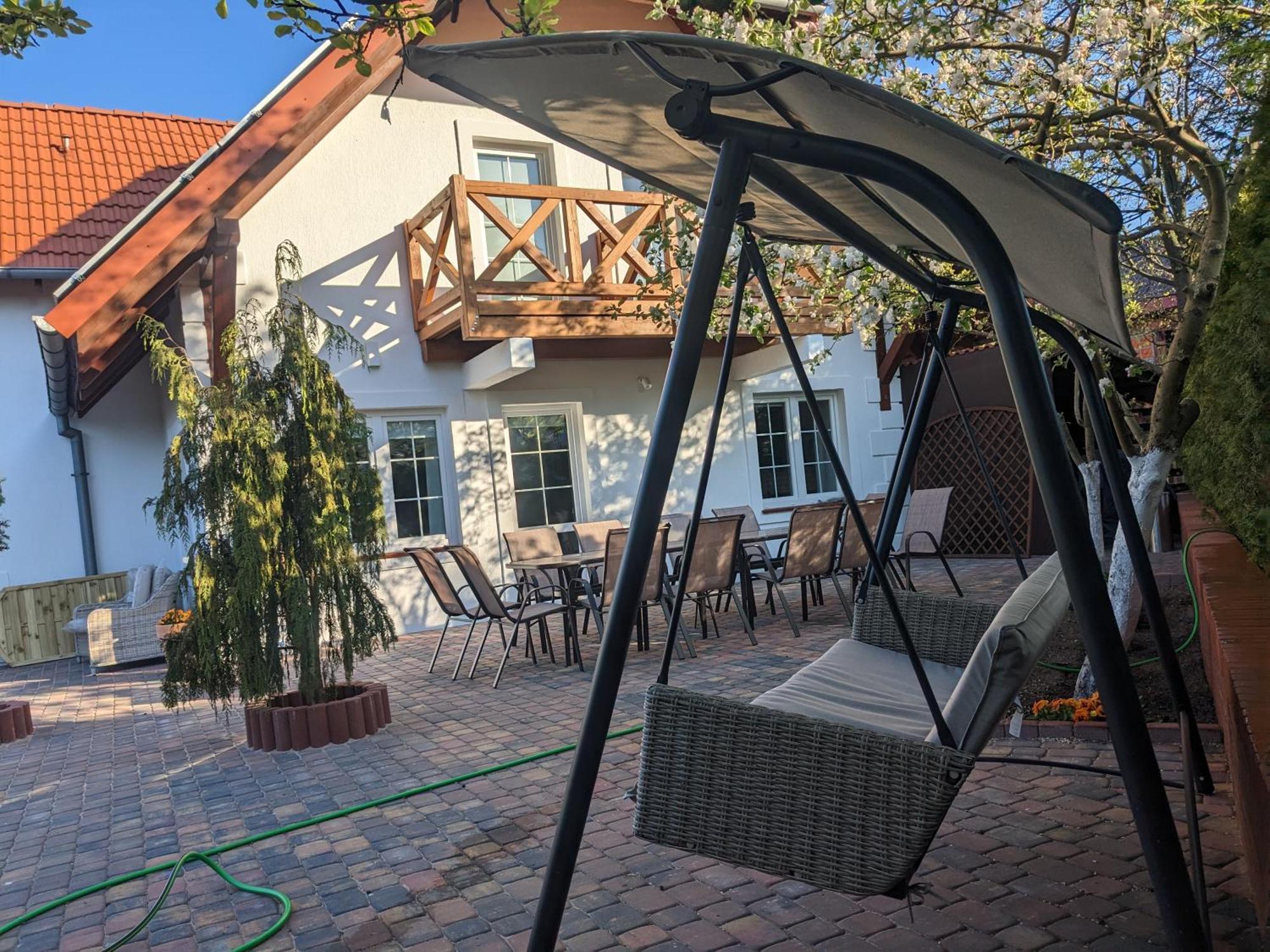 Pensjonat Srebrny Klon Bytów Exteriör bild